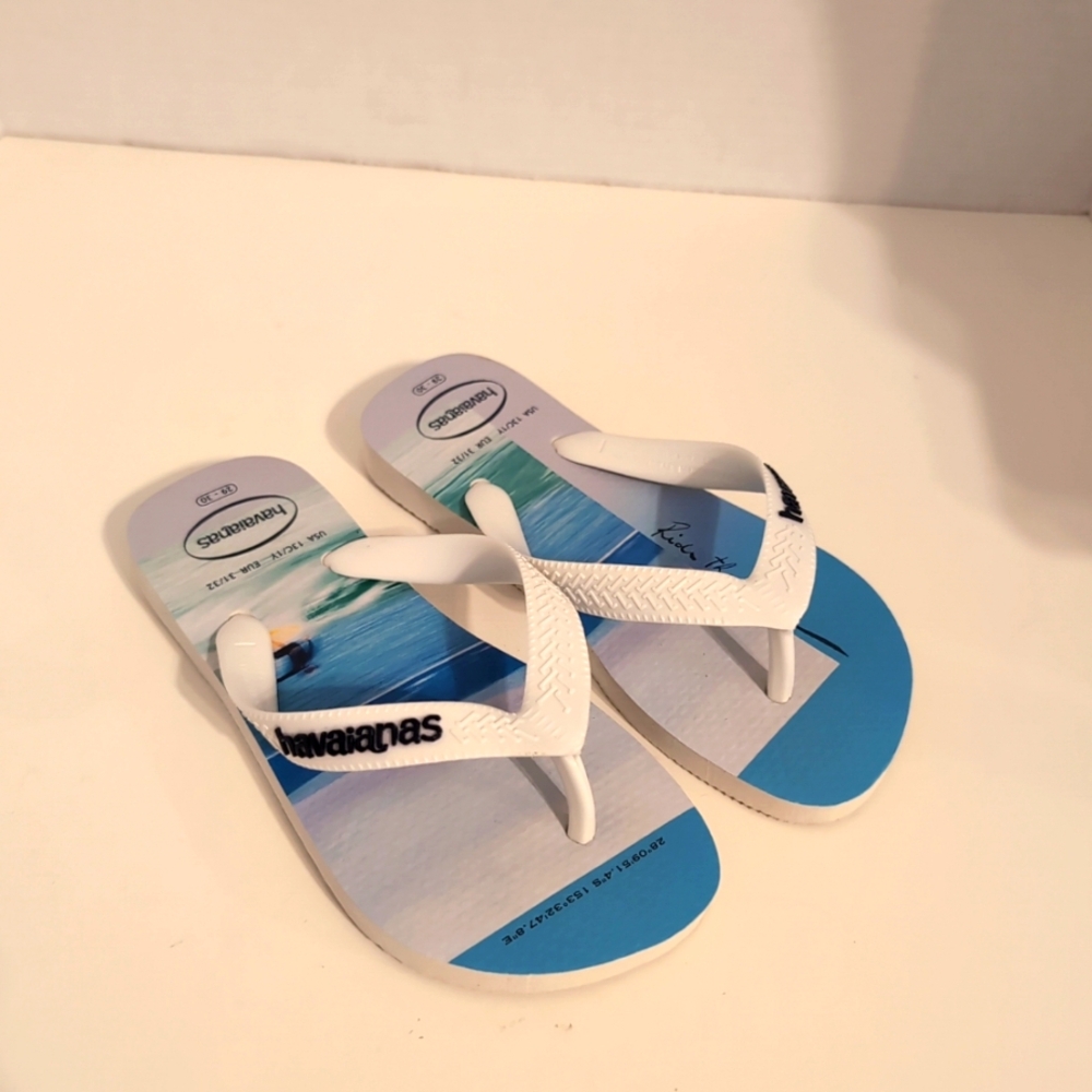 NEW Havaianas Ocean Blue‎ and White Surf Sandals Flip Flops Child 13/1 Youth